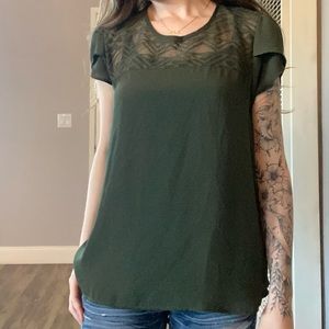 Lily White Size Medium Green High Low Top